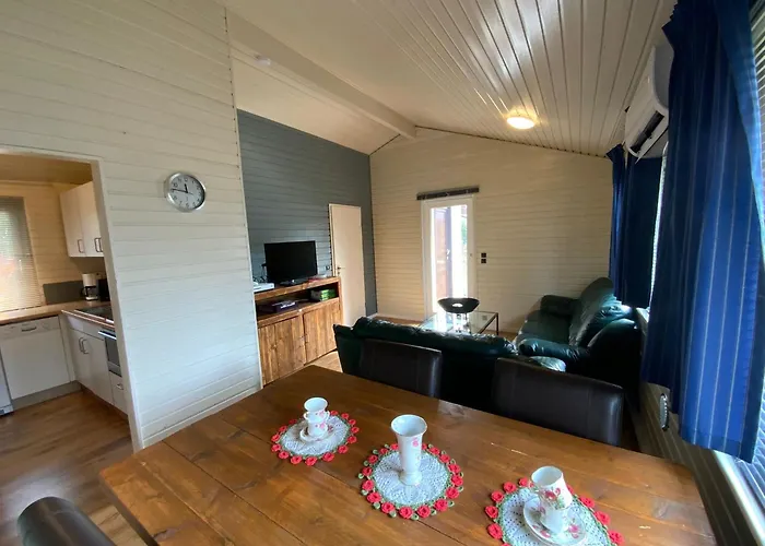 Wellness 115 Keybox Starlink Wifi Tv Airco Heater Woods Pittoresque Town Lidl Restaurant Bioresonance