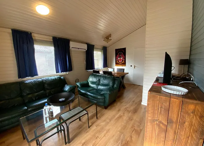 度假居 Bungalow 115 Keybox Starlink Wifi Tv Woods Pittoresque Town Lidl Restaurant P Biophilia X5 尤尔森